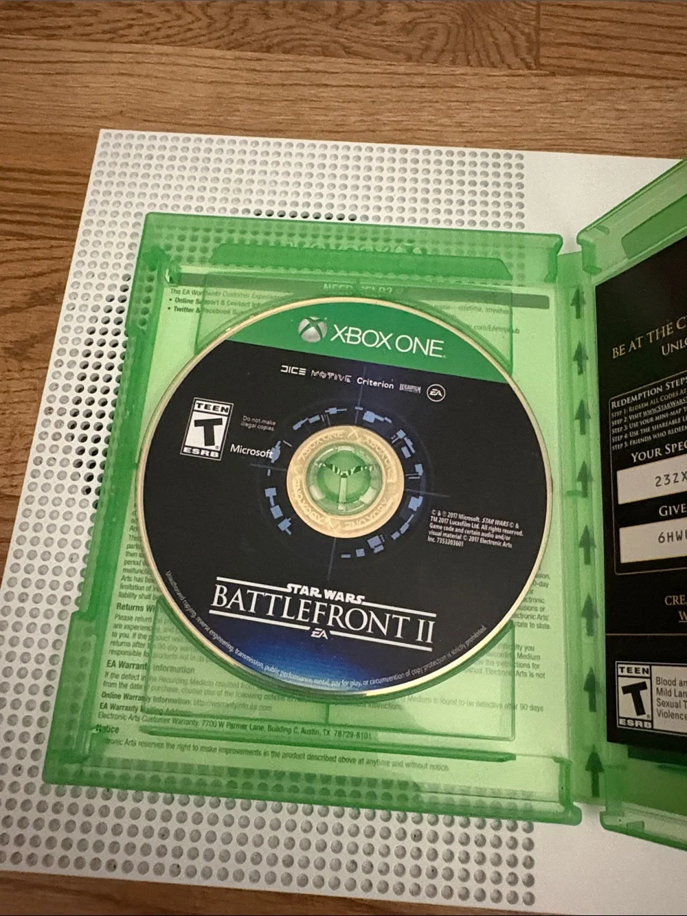 Xbox One S Used In Perfect Condition Comes With Games +CDs